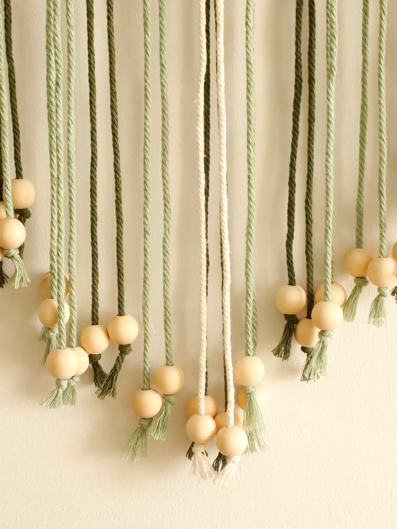 Handmade Macrame Leaf Tapestry – Boho Wall Hanging in Natural Cotton